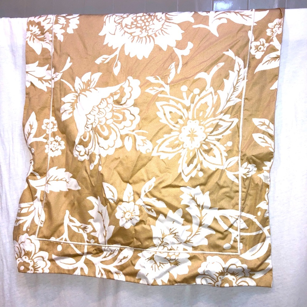 Lands’ end pair khaki and white floral print polished cotton queen pillow sham